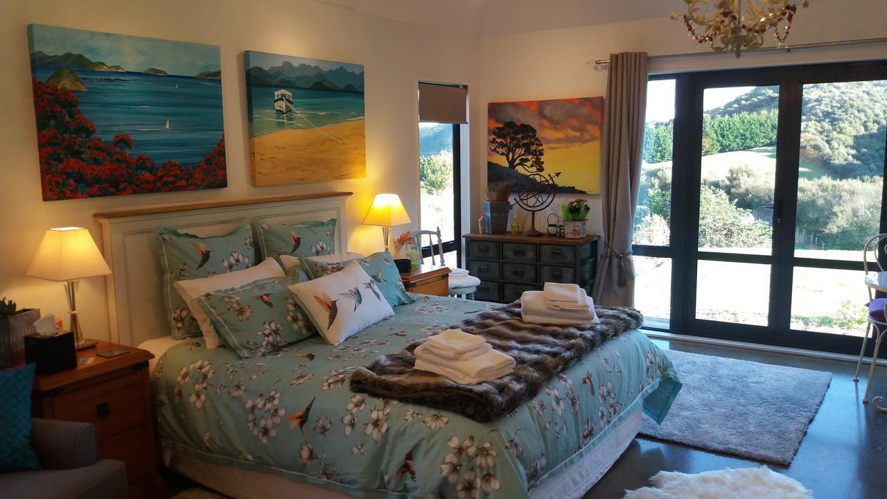 Boutique Art Retreat Hotel อัปเปอร์ฮัทท์ ภายนอก รูปภาพ
